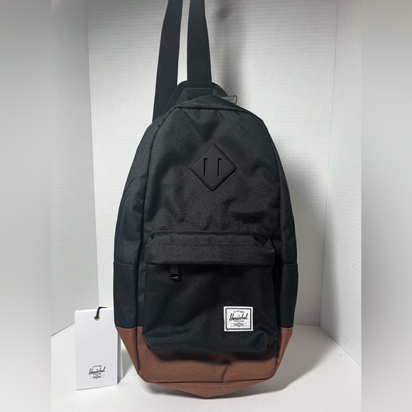 Herschel Supply Company Other - Herschel Supply Co. Heritage Crossbody Shoulder Bag